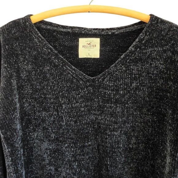 Hollister Womens Chenille Crop Sweater Black Size Small V-Neck Top - Picture 3 of 7